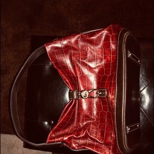 Beautiful Dooney and Bourke Handbag